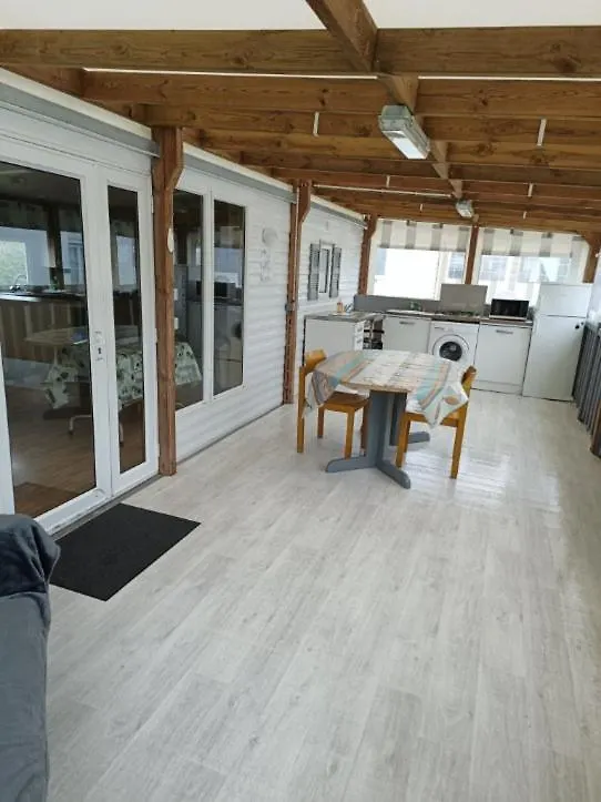 Mobil-Home Dans Camping Calme Penestin France