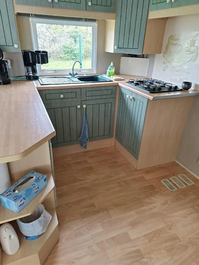 Mobil-Home Dans Camping Calme Penestin
